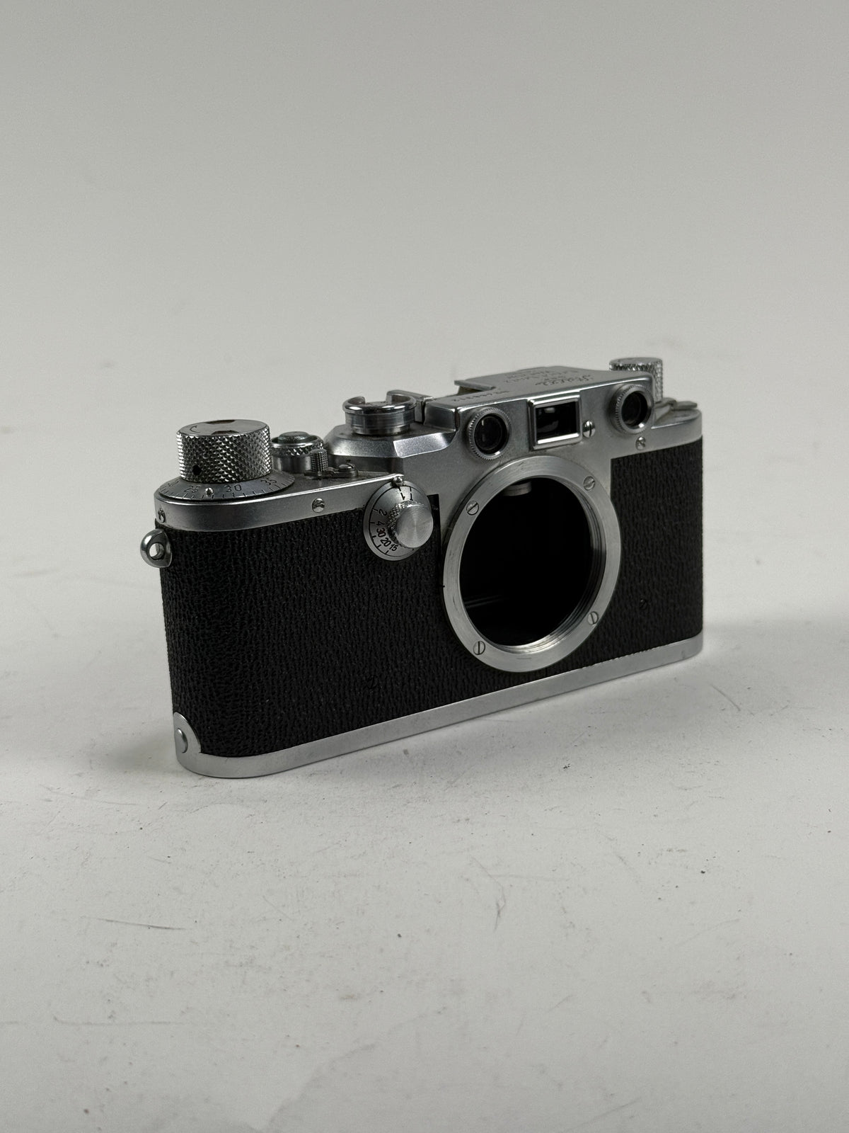 Leica IIIc rangefinder 35mm camera body chrome