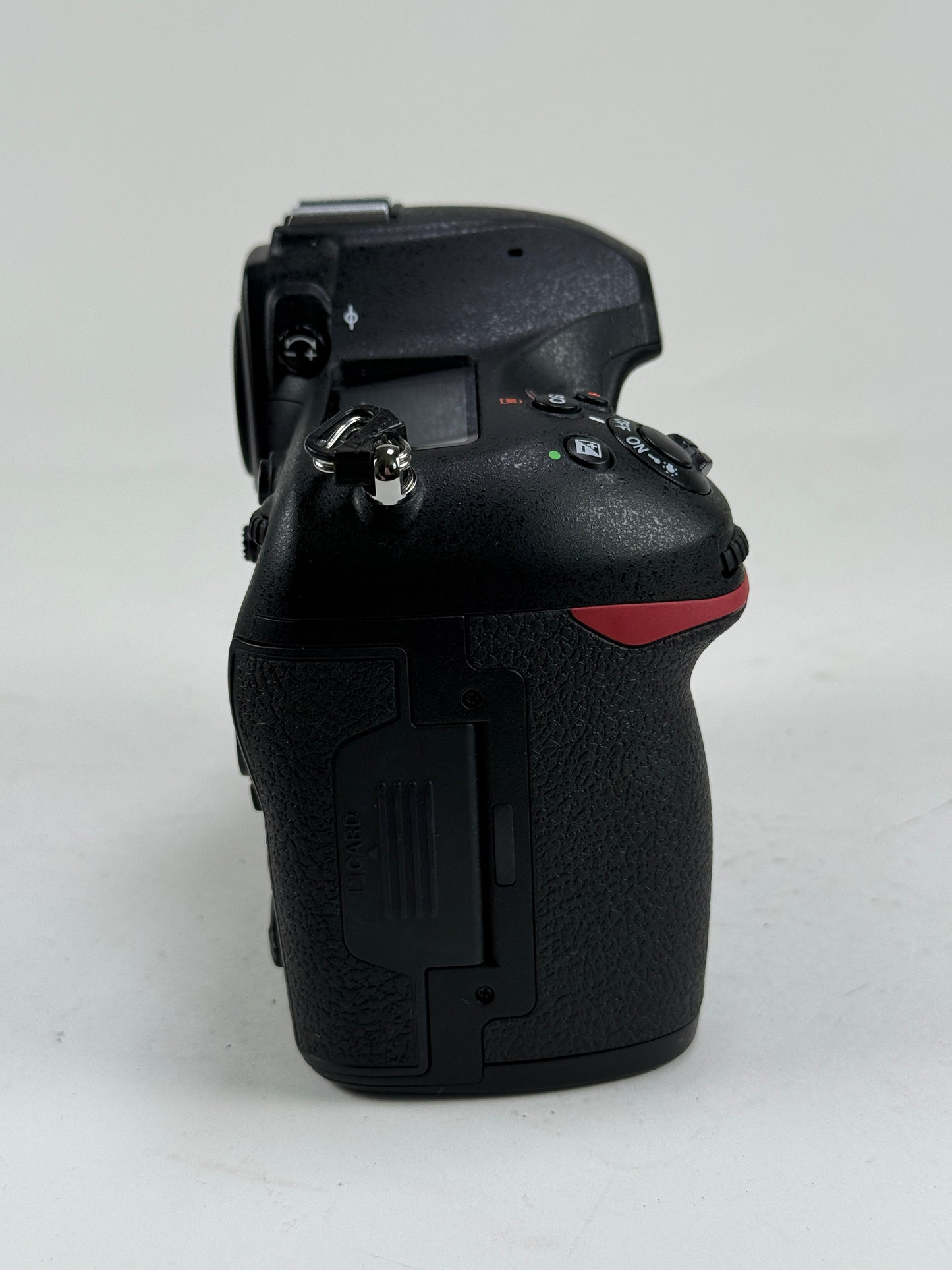 Nikon D850 Full Frame Digital camera body SC: 1.6k