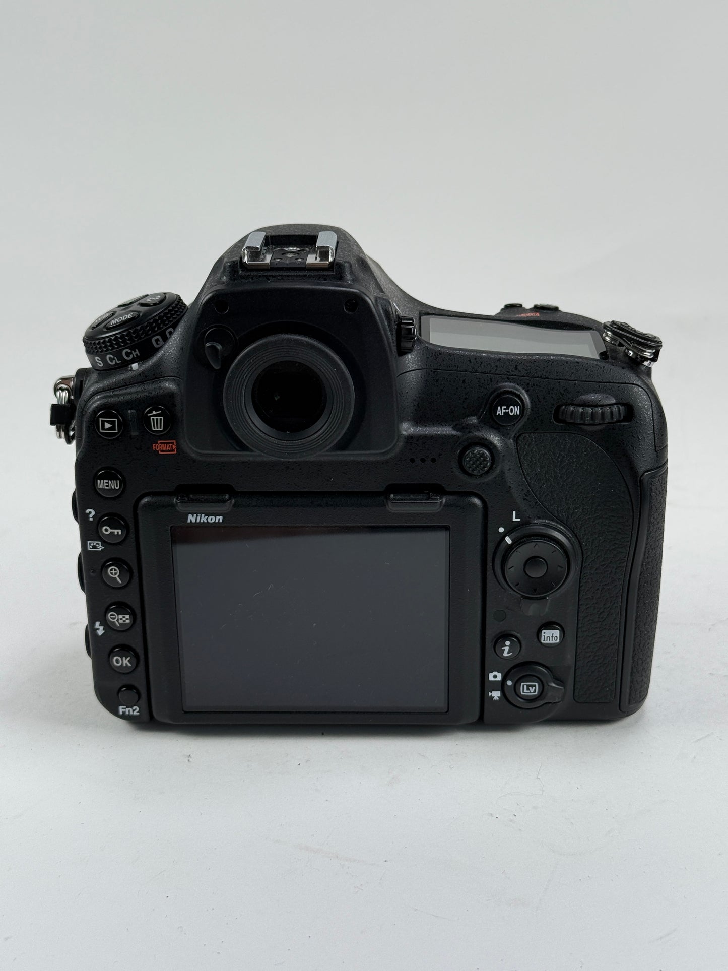 Nikon D850 Full Frame Digital camera body SC: 1.6k