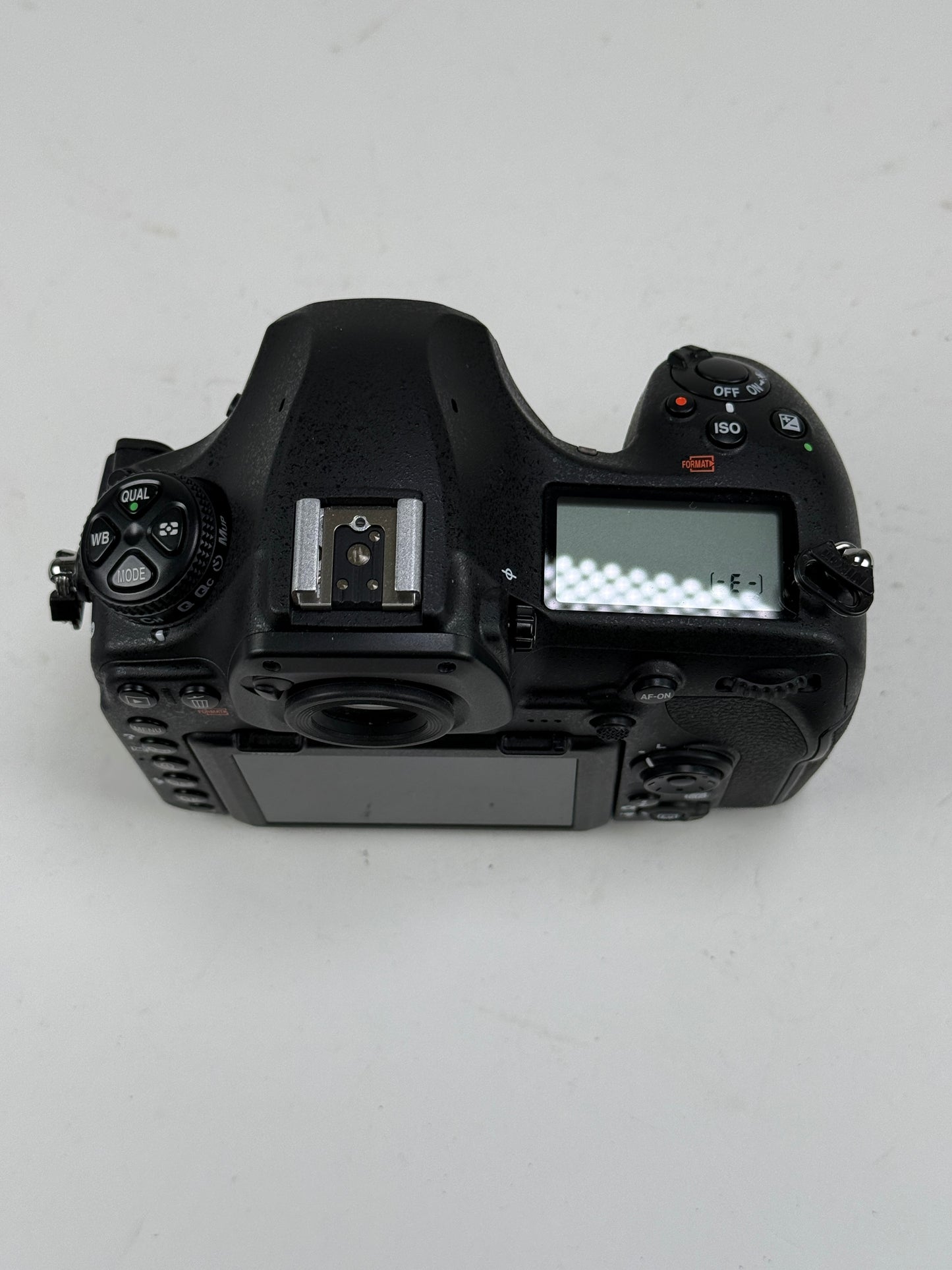 Nikon D850 Full Frame Digital camera body SC: 1.6k