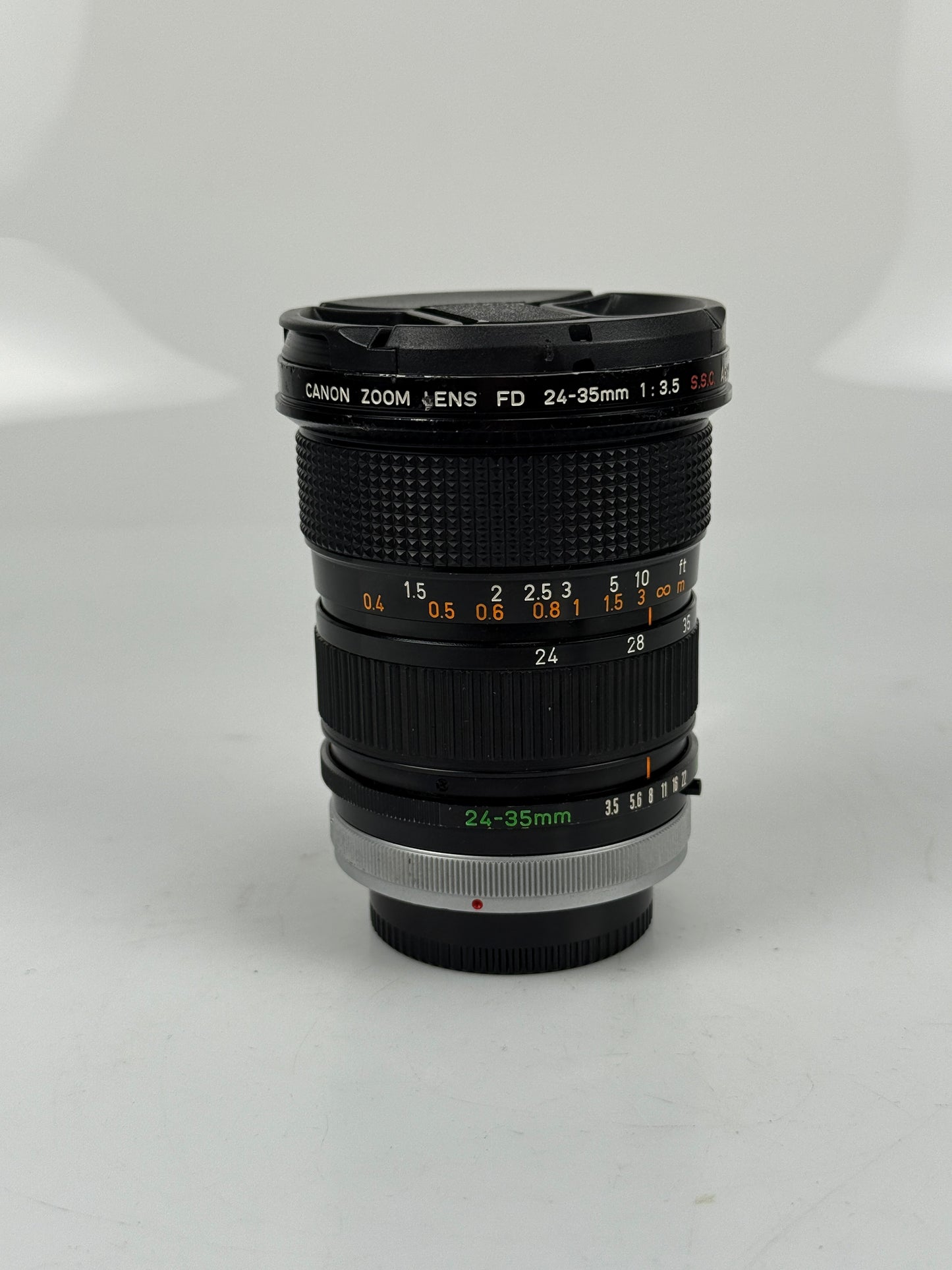 Canon FD 24-35mm F3.5 S.S.C. MF Wide Angle Zoom Lens