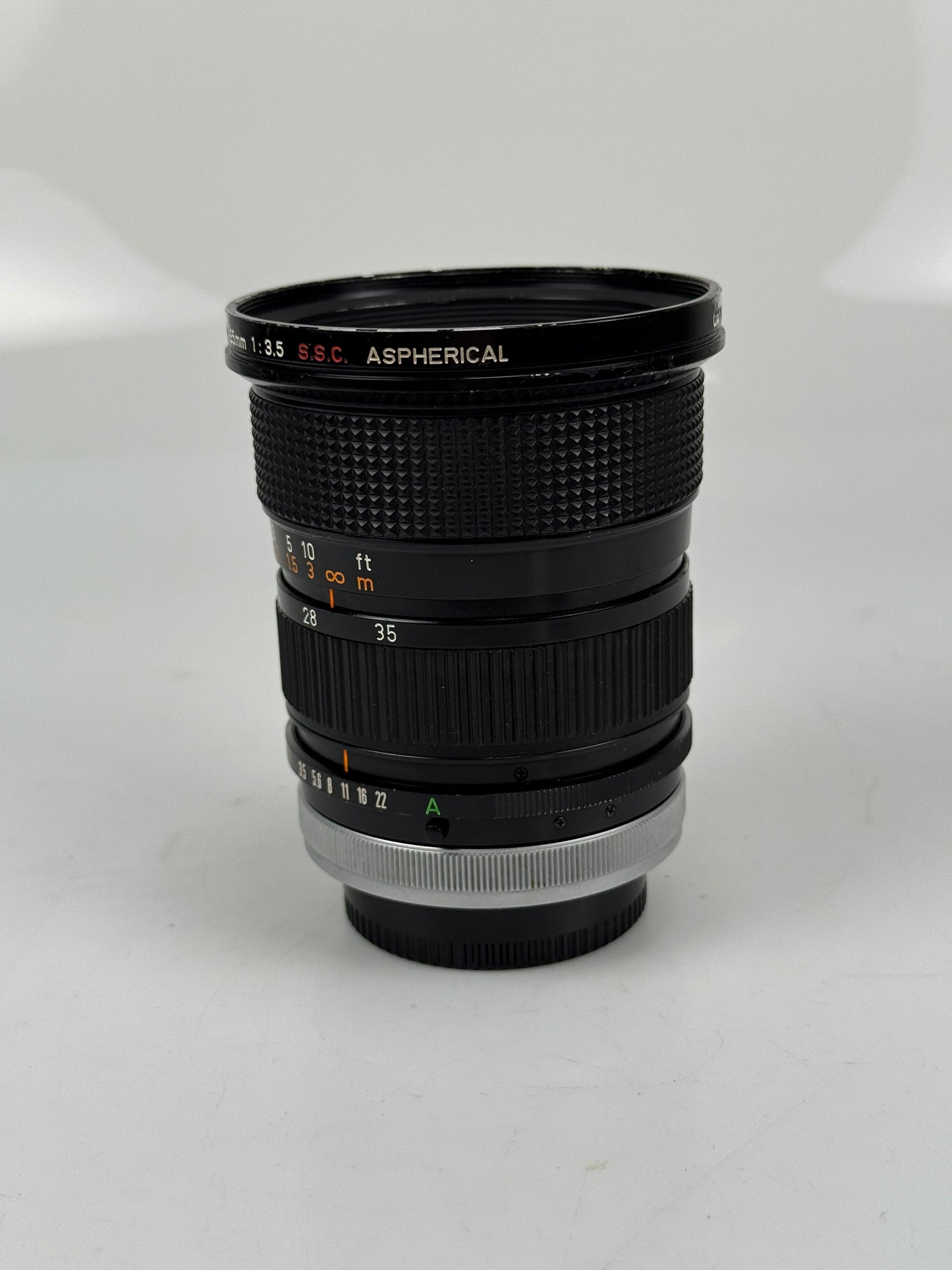 Canon FD 24-35mm F3.5 S.S.C. MF Wide Angle Zoom Lens