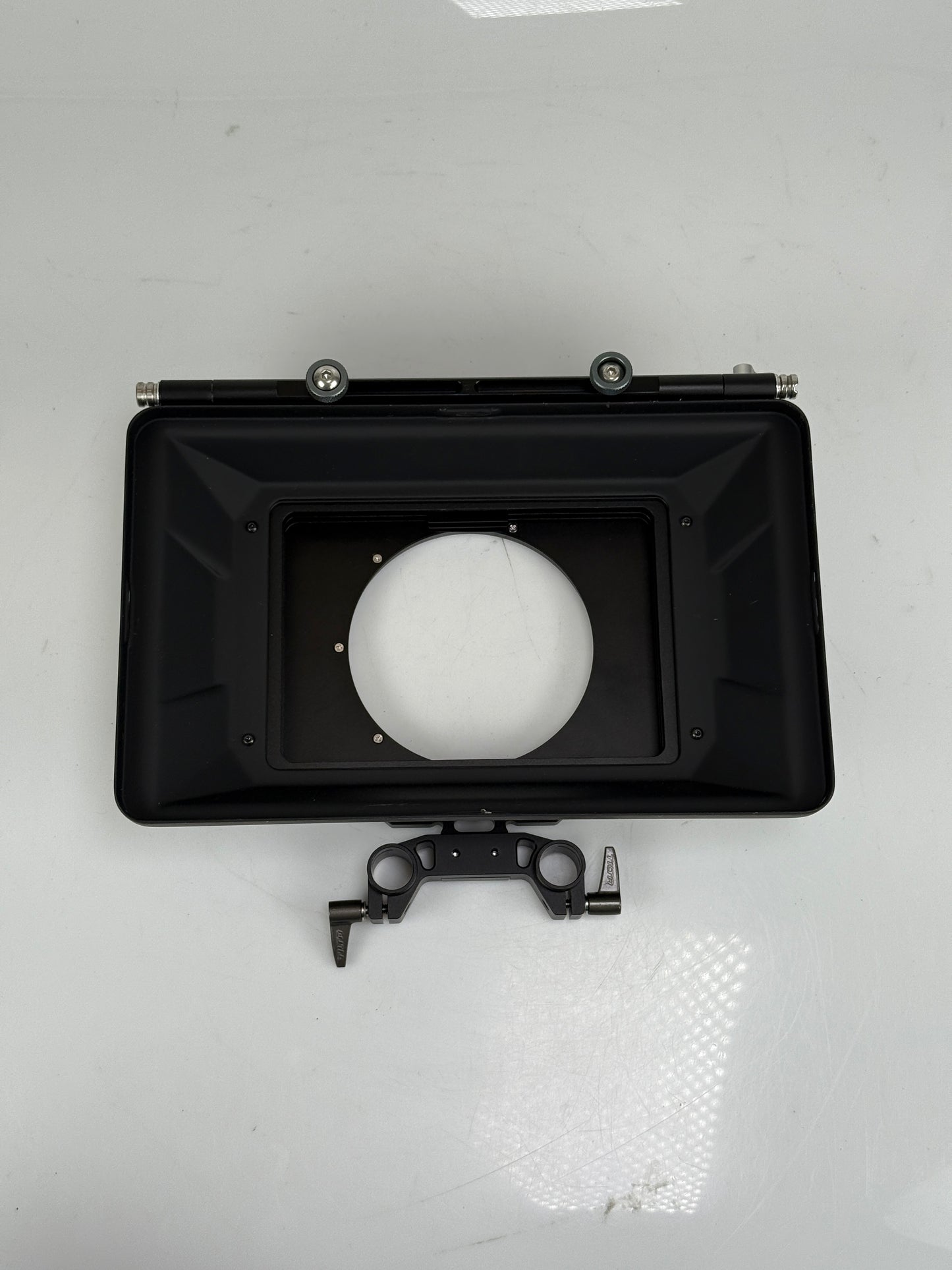 Tilta MB-T12 Carbon Fiber Mattebox with 5 piece hard matte set