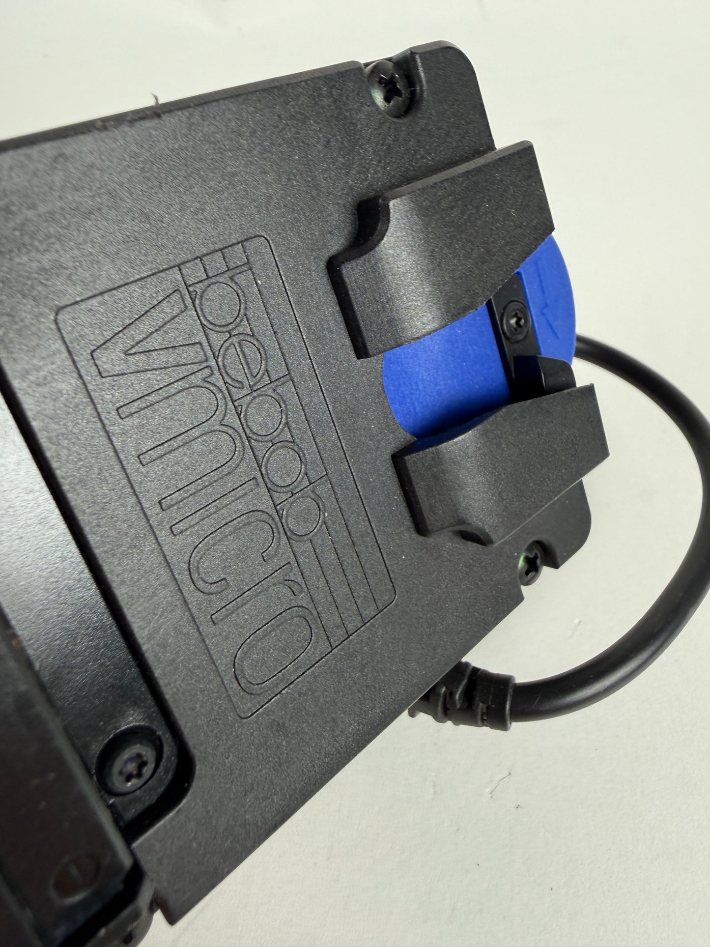 bebob Double Powerbase-Vmicro for V-Micro, C-mount, and V-Cine batteries