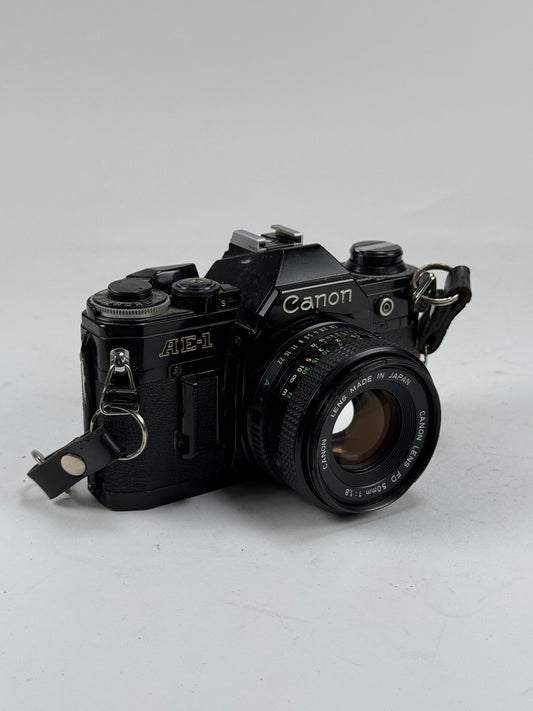 CANON AE-1 black SLR 35mm Film Camera with 50mm f1.8 Kit