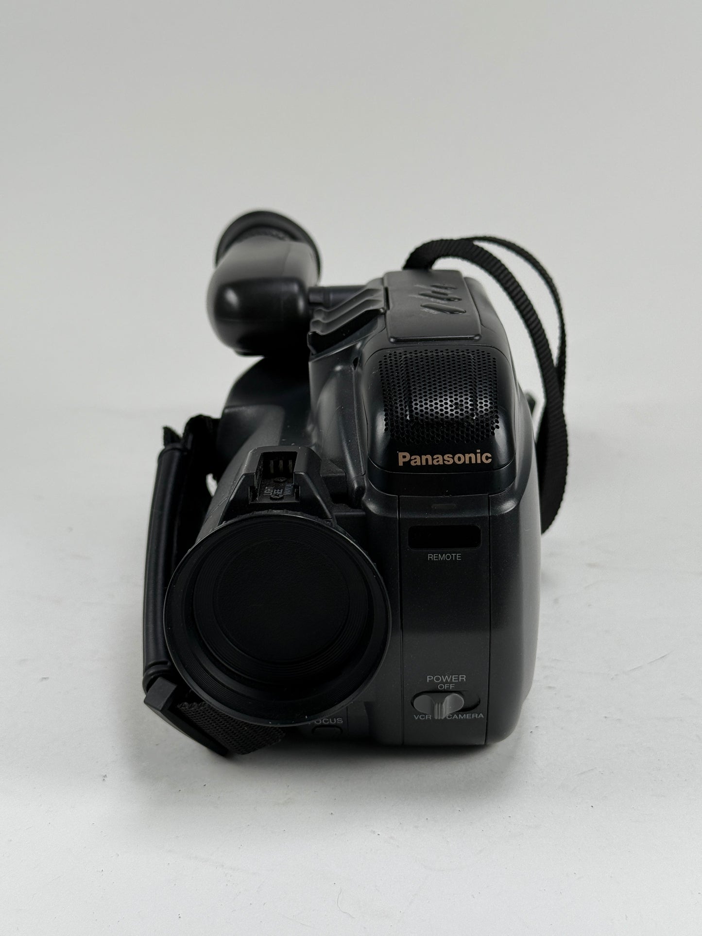 Panasonic Palmcorder IQ PV-IQ303 VHS-C Camcorder 10x Zoom Camera