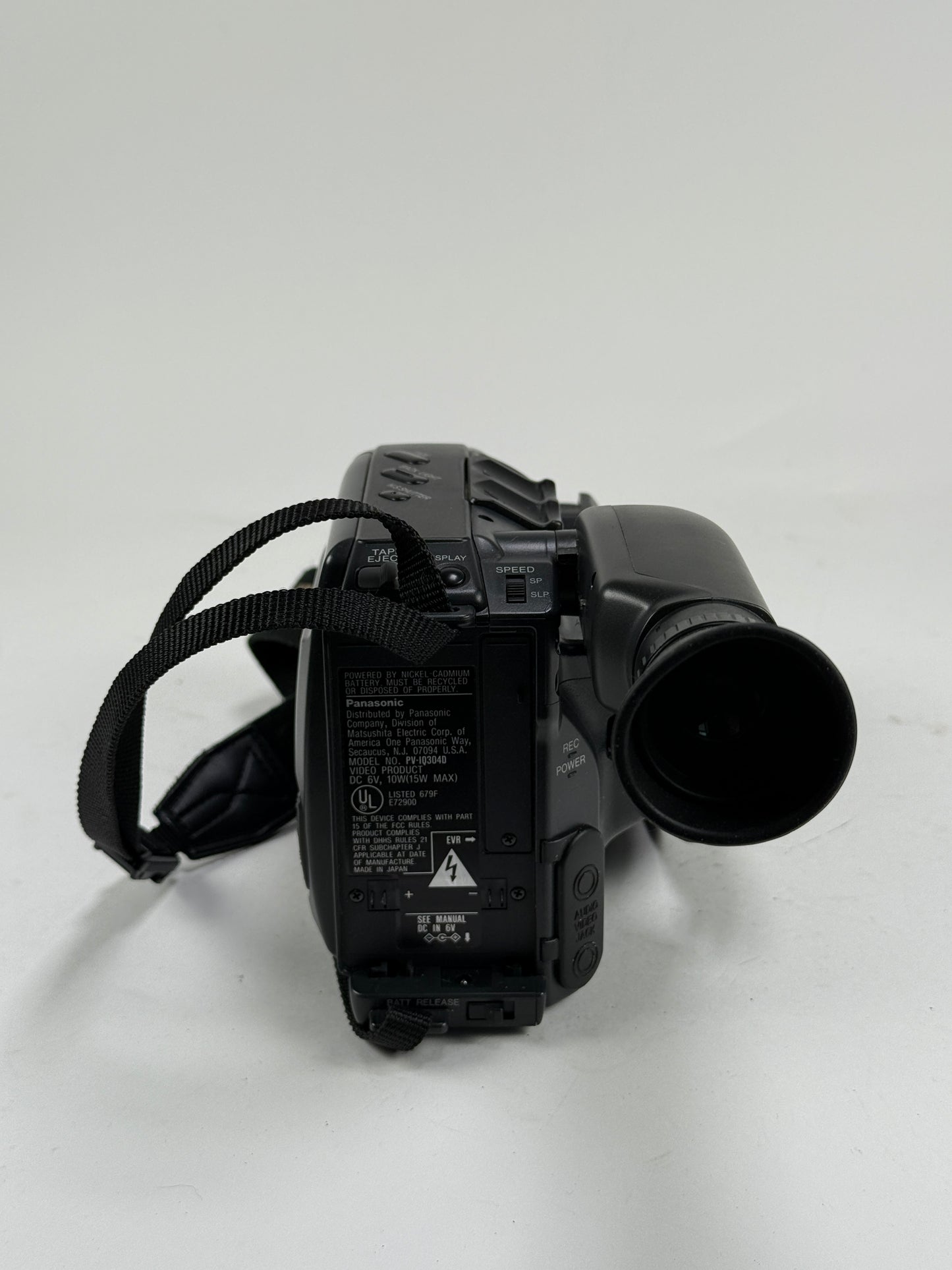 Panasonic Palmcorder IQ PV-IQ303 VHS-C Camcorder 10x Zoom Camera