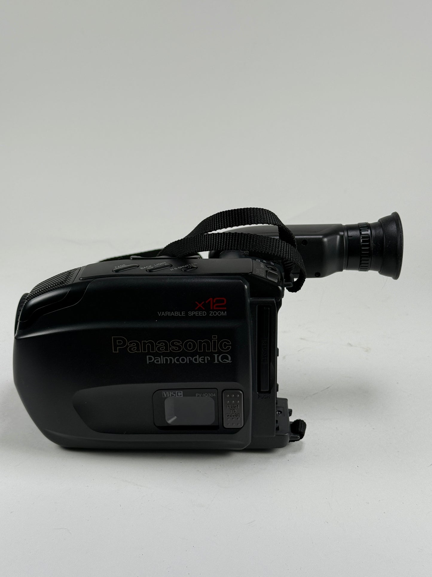 Panasonic Palmcorder IQ PV-IQ303 VHS-C Camcorder 10x Zoom Camera
