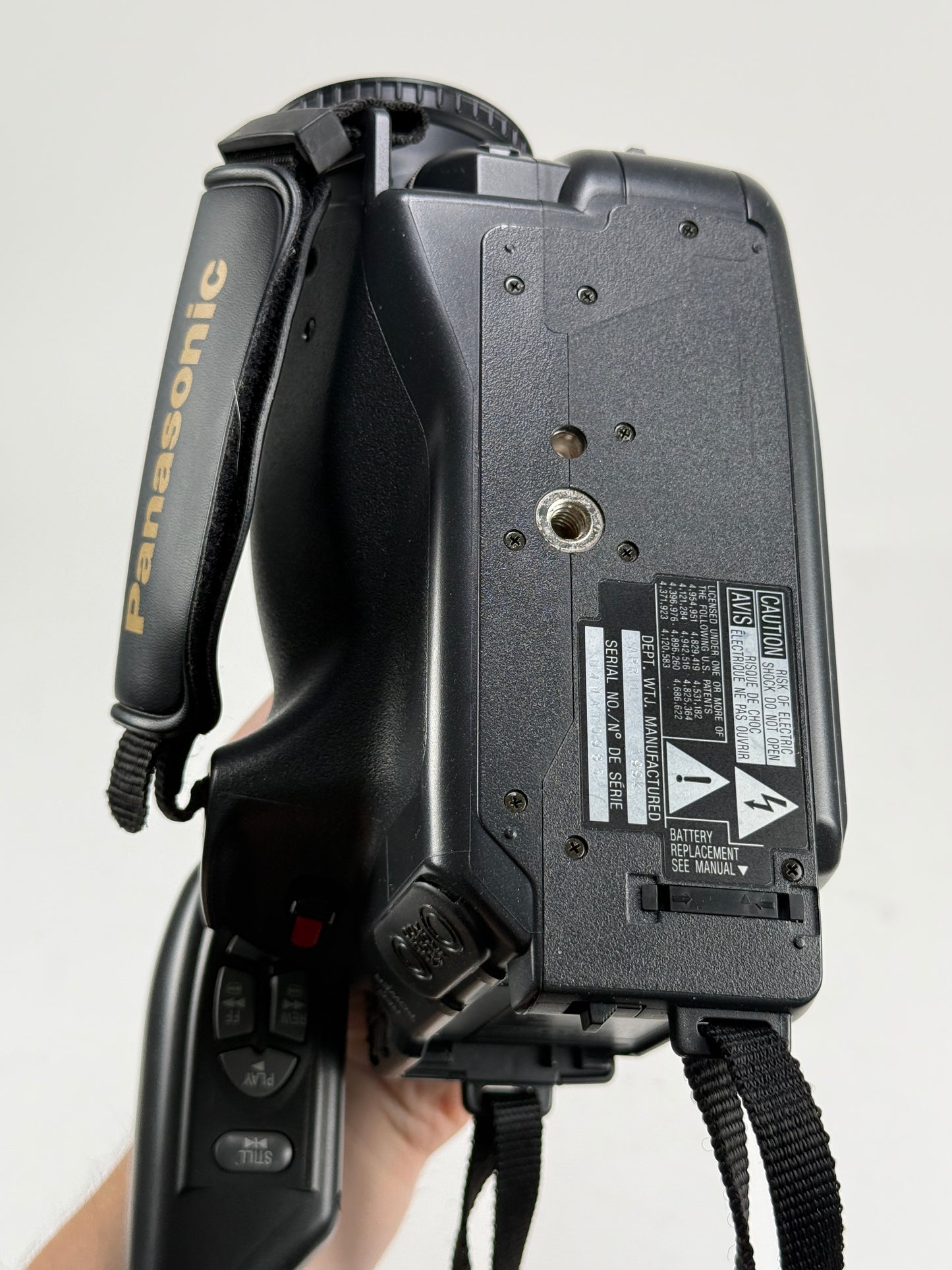 Panasonic Palmcorder IQ PV-IQ303 VHS-C Camcorder 10x Zoom Camera