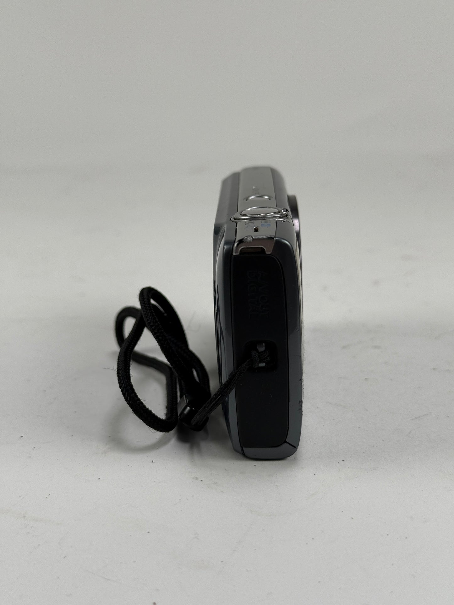 Canon PowerShot ELPH 160 Digital Camera Digicam 8x Optical Zoom Grey Gray