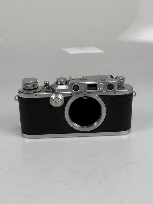 Leica IIIb rangefinder 35mm camera body chrome