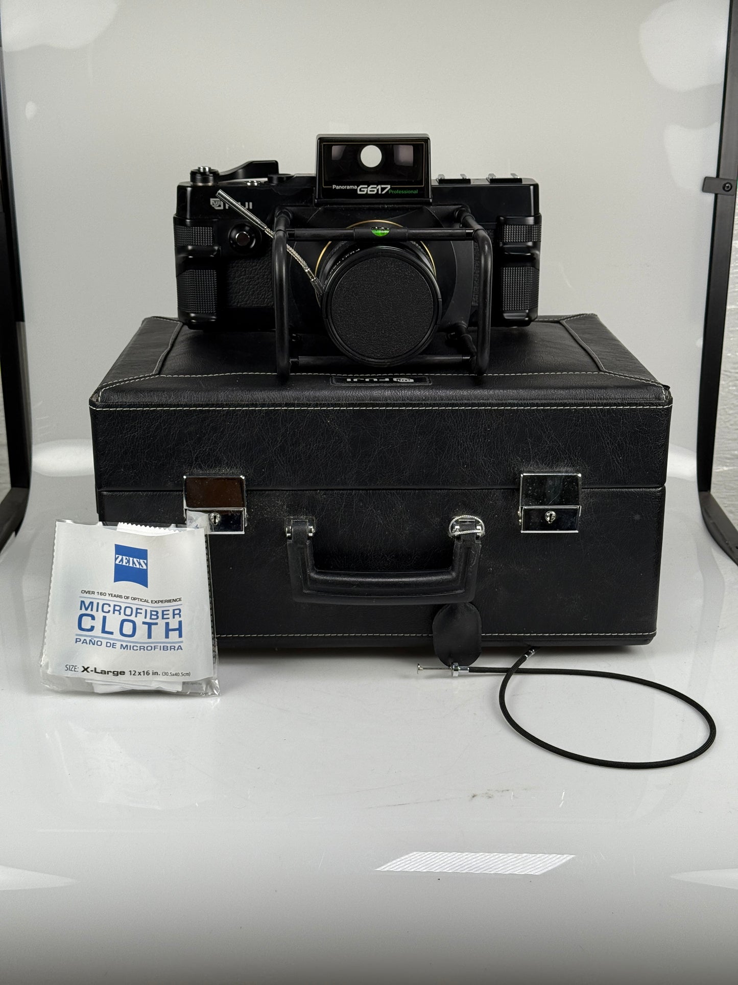 Fuji G617 6x17 Panoramic Camera, Fujinon SW 105mm f8