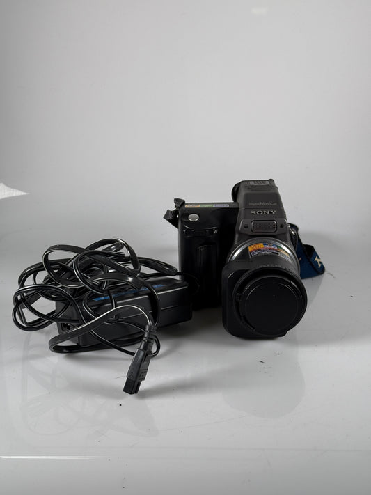 Sony Mavica MVC-FD95 2.1MP 10x Optical 3.5" Floppy Disk Digital Camera