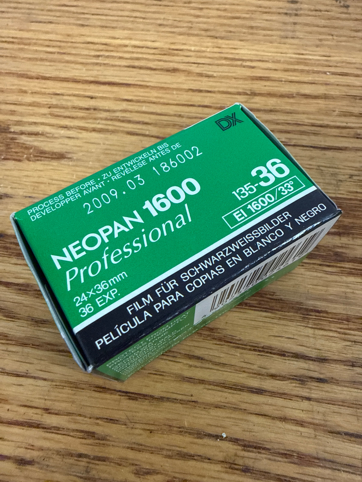 Neopan 1600 black and white b&w 35mm film roll