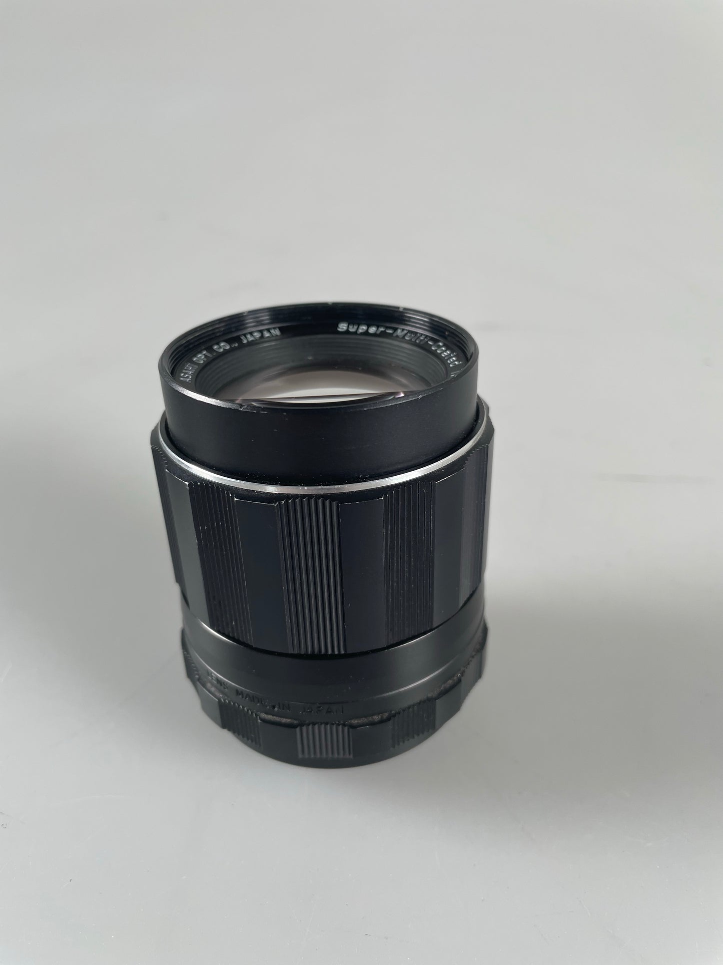 Pentax SMC Super Multi Coated Takumar 105mm f2.8 M42 Lens