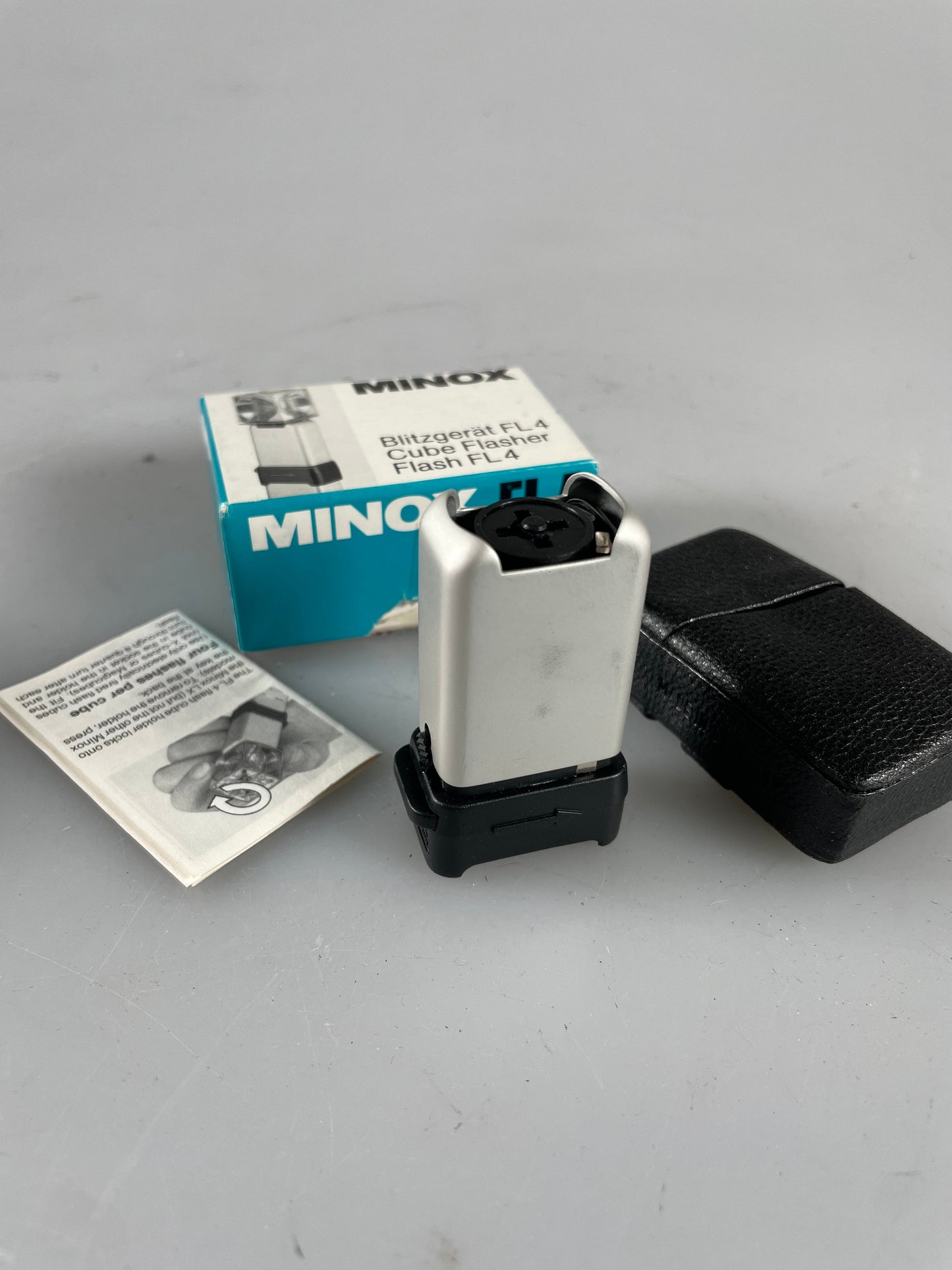 MINOX Cube Flash FL4 + Case - Boxed