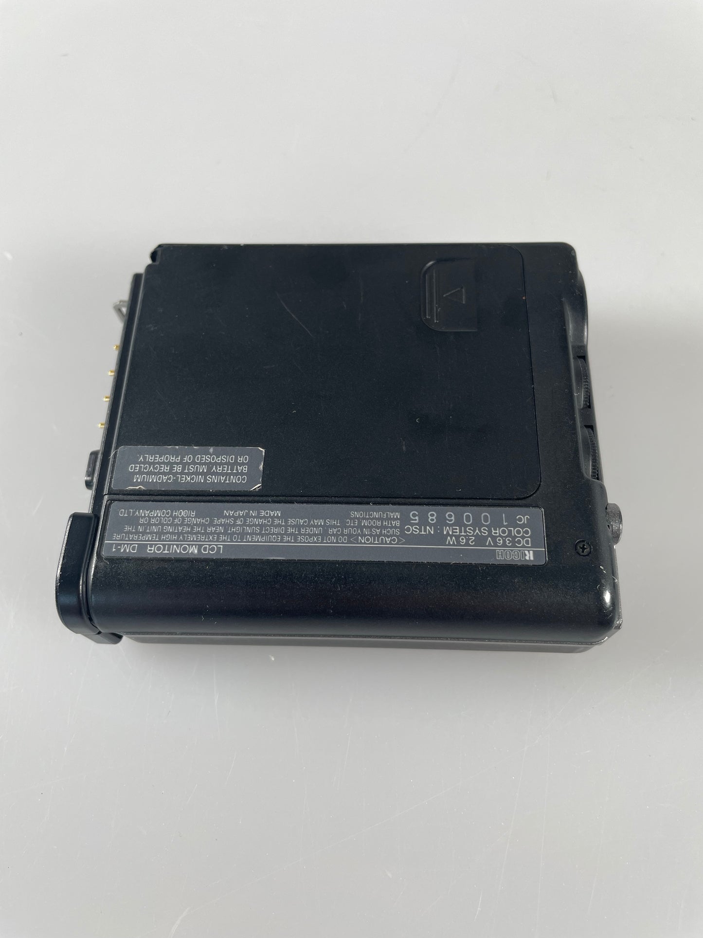 RICOH RDC-1 DIGITAL CAMERA w/DM-1 LCD MONITOR +BATTS+8MB CARD
