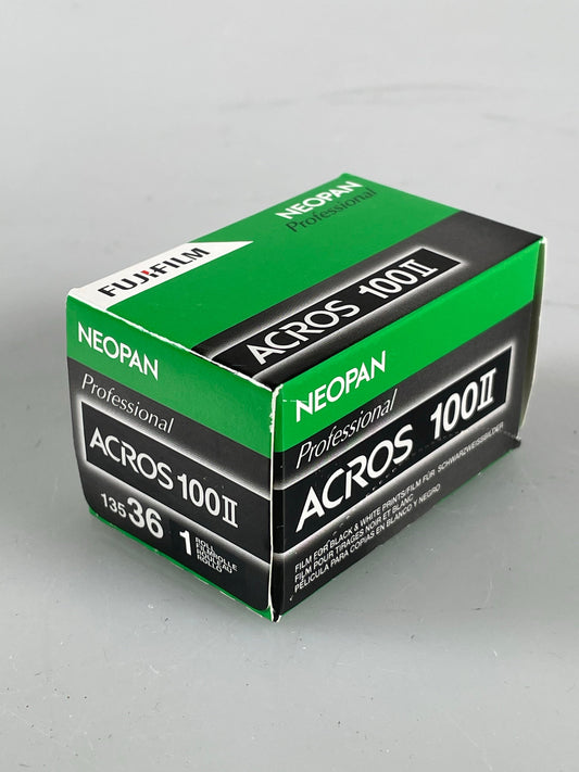 FUJIFILM Neopan 100 Acros II Black and White Negative Film (35mm Roll Film, 36 Exposures) 1 roll