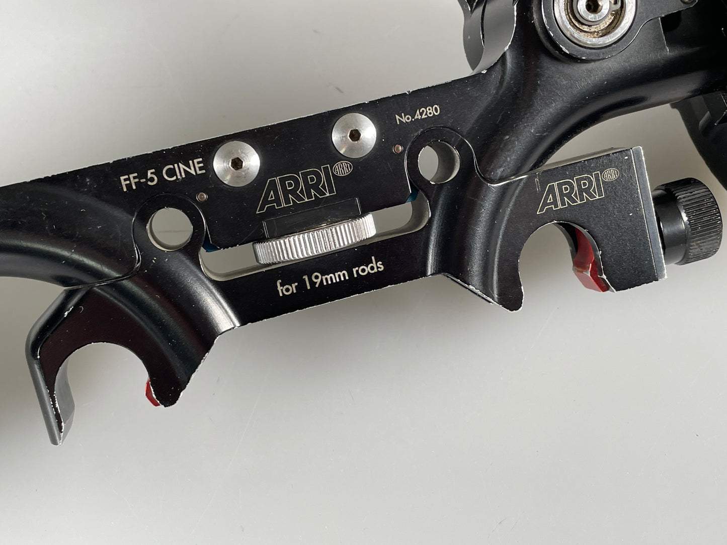 ARRI FF-5 Follow Focus Cine Set Pro and 19mm adapter