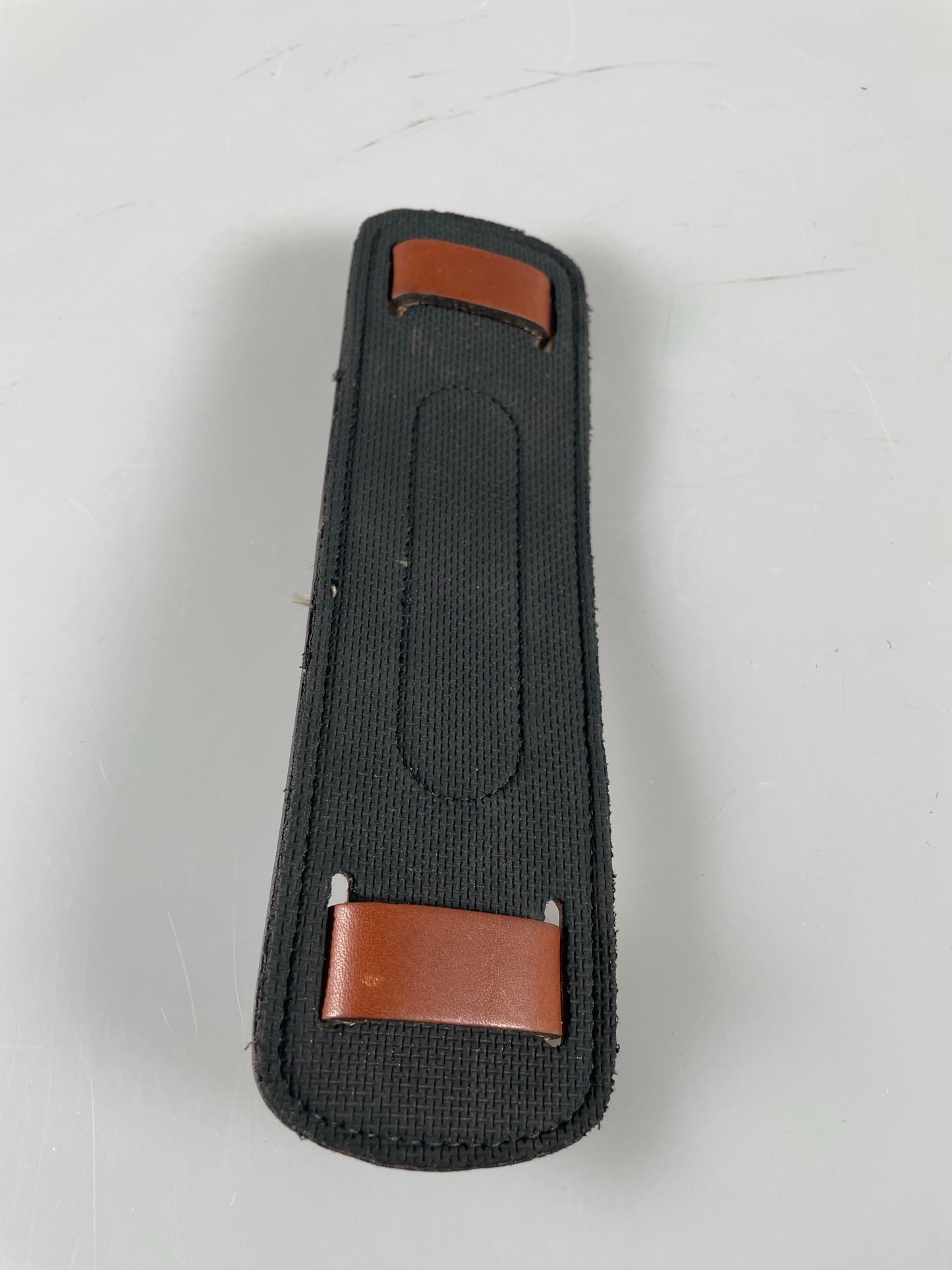 Billingham SP20 Shoulder Pad Tan/Brown Leather