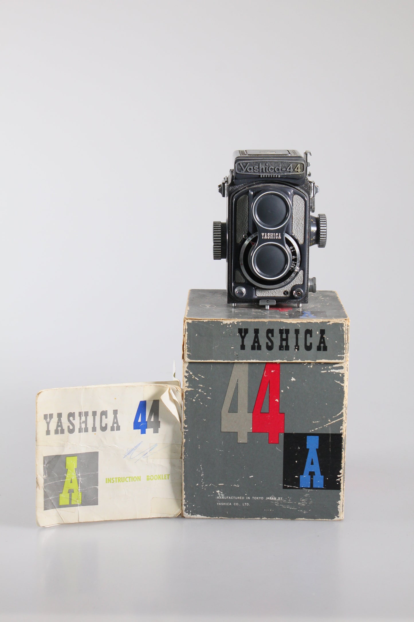Yashica 44 A TLR Film Camera Yashikor 60mm F3.5