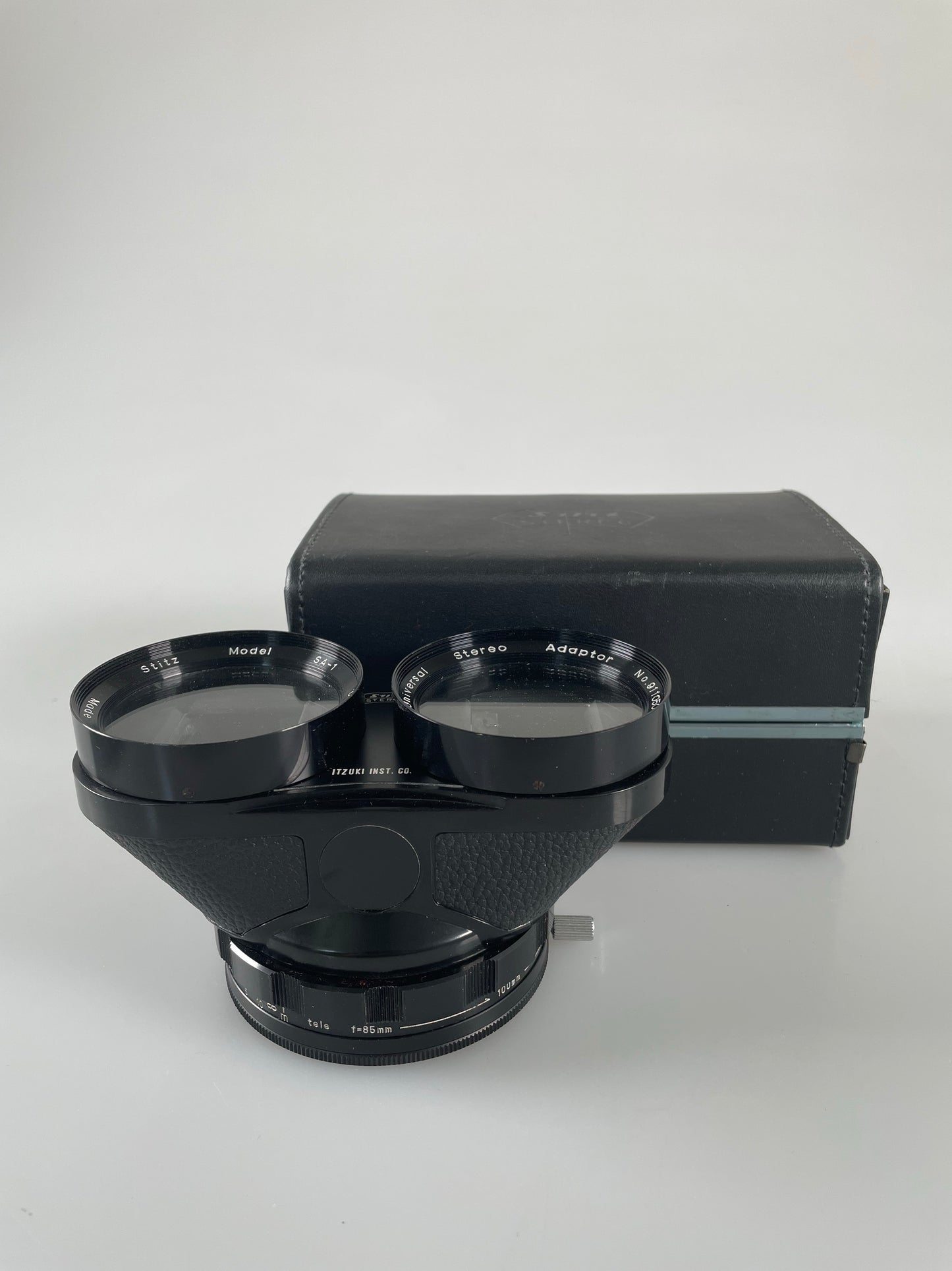 Stitz Model SA-1 Universal Stereo Adapter w/48mm Adapter Ring