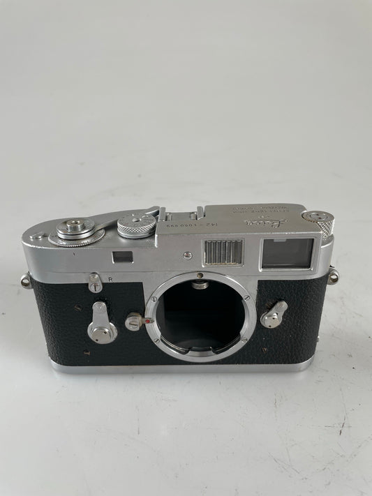 Leica M2 35mm rangefinder film camera body chrome with rapid quick load spool
