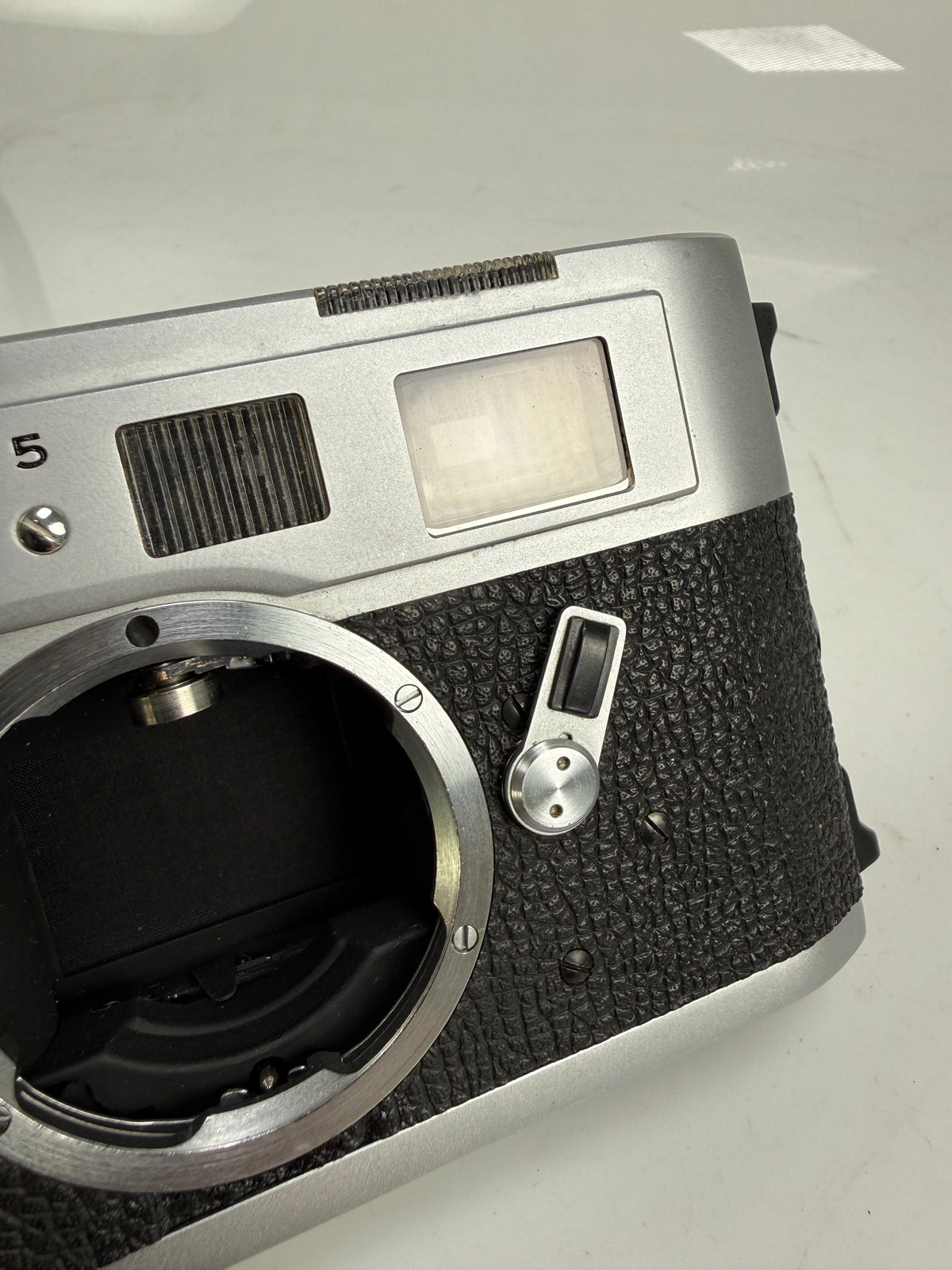 Leica M5 Chrome Rangefinder 35mm Film Camera 3 lug