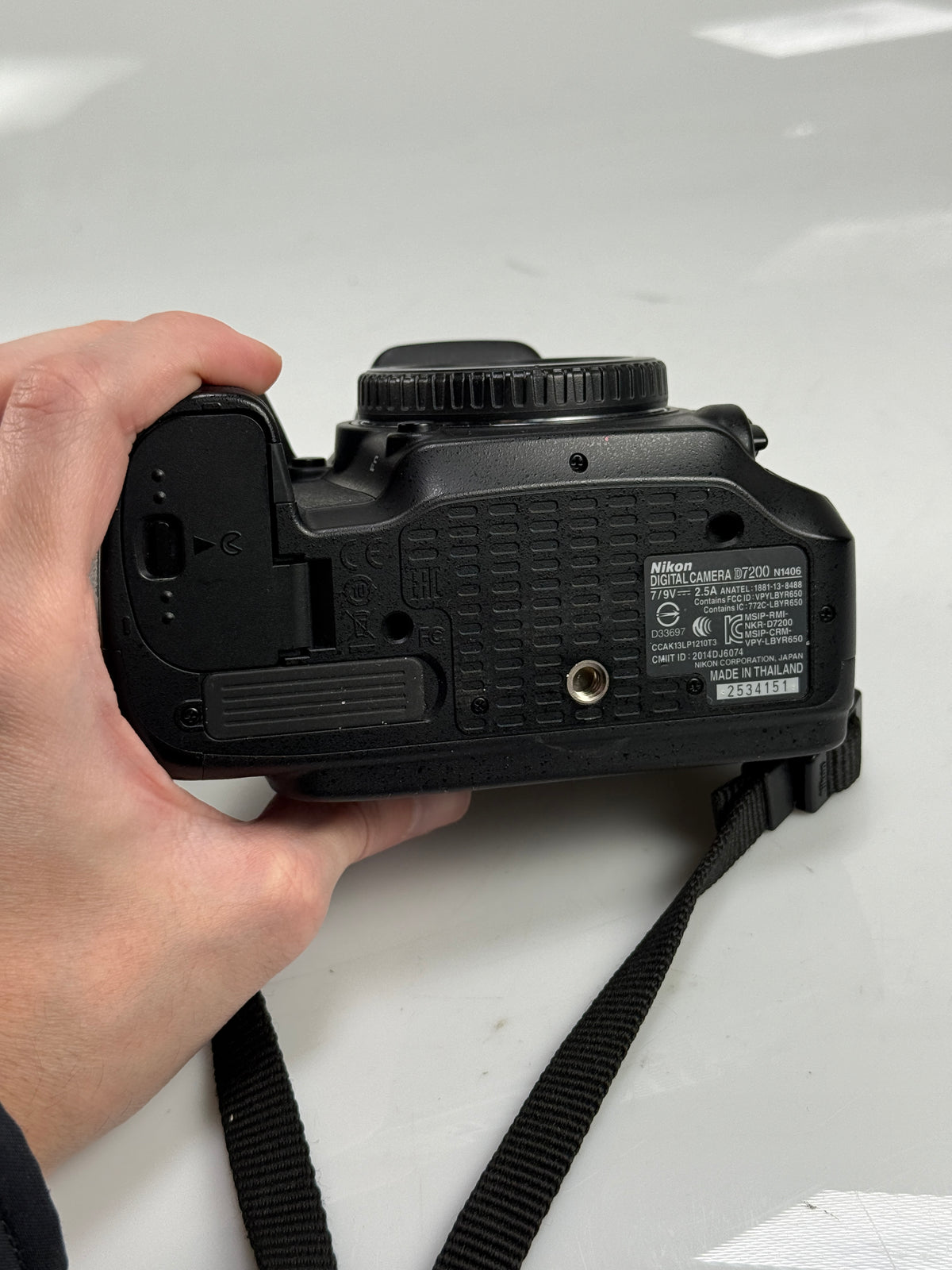 Nikon D7200 24.2MP DSLR Camera Body kit w/ 18-55mm G II lens