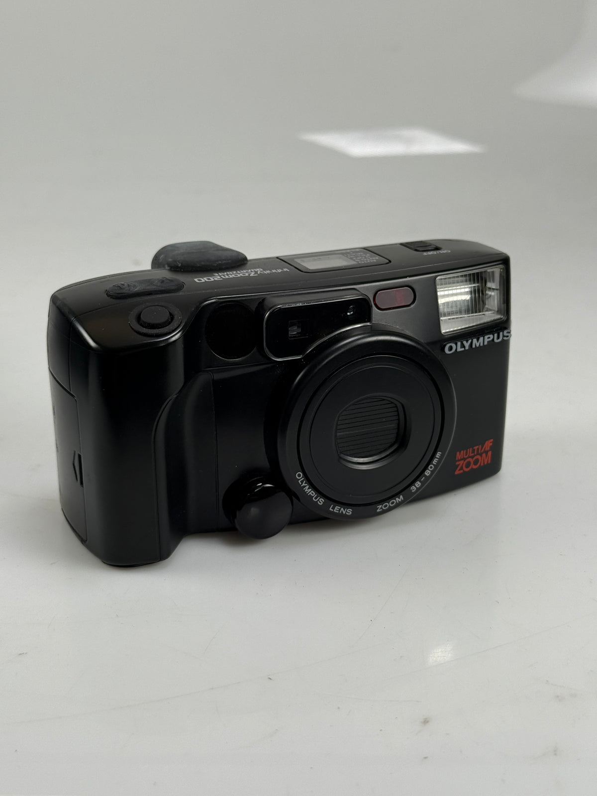 Olympus Infinity Zoom 200 Quartzdate 35mm Film Camera