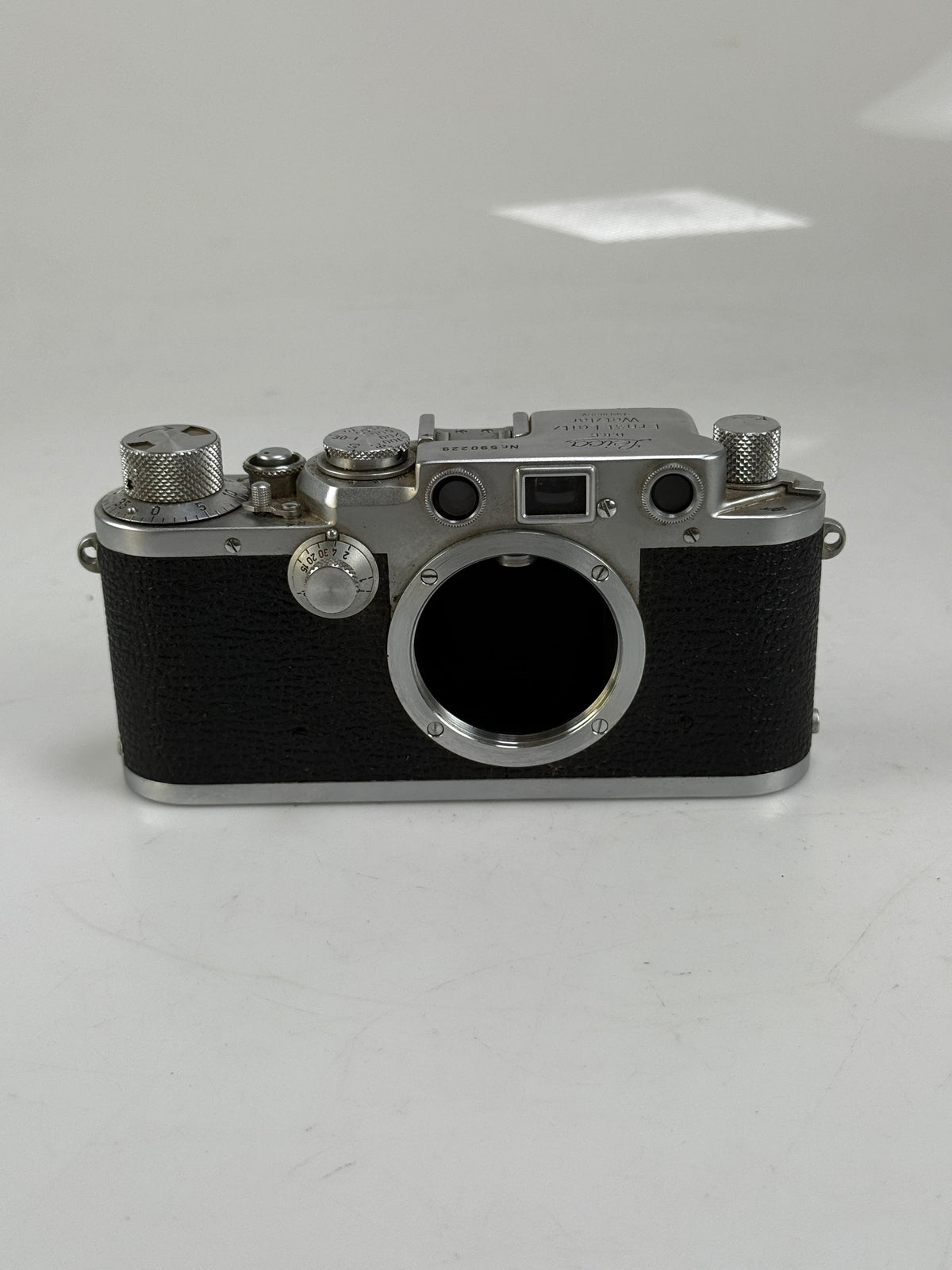 Leica IIIF black Dial Rangefinder 35mm Film Camera