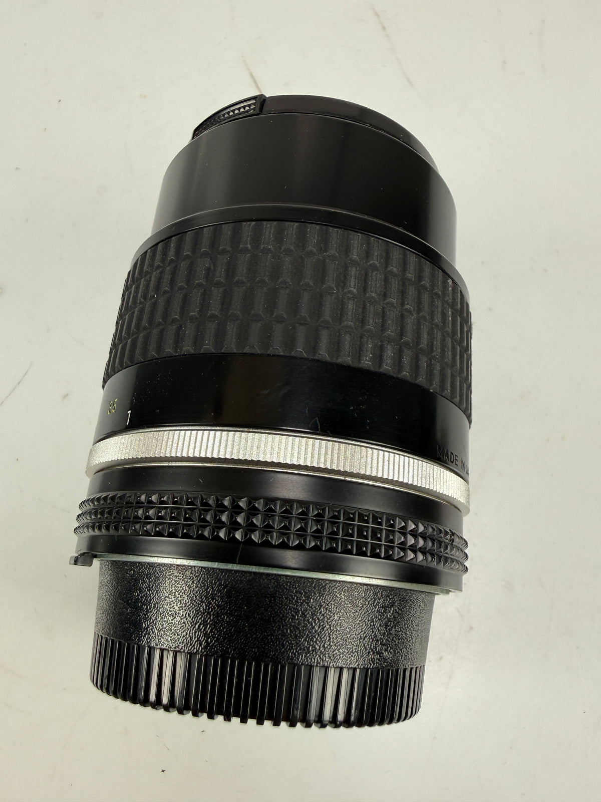Nikon Nikkor 105mm f2.5 Ais Prime Manual Focus Portrait Lens