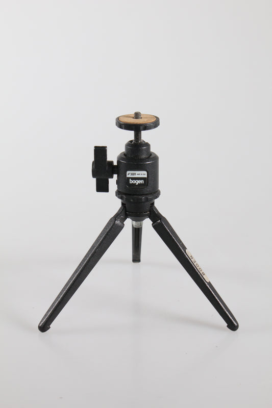 Bogen Manfrotto Table Top Tripod 3009 Micro Fluid Ball Head