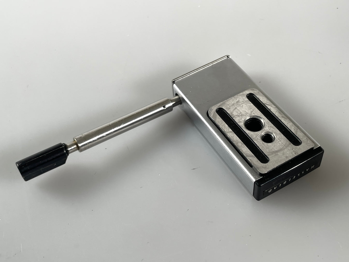 HASSELBLAD TRIPOD QUICK COUPLING QUICK RELEASE MOUNTING PLATE 45012