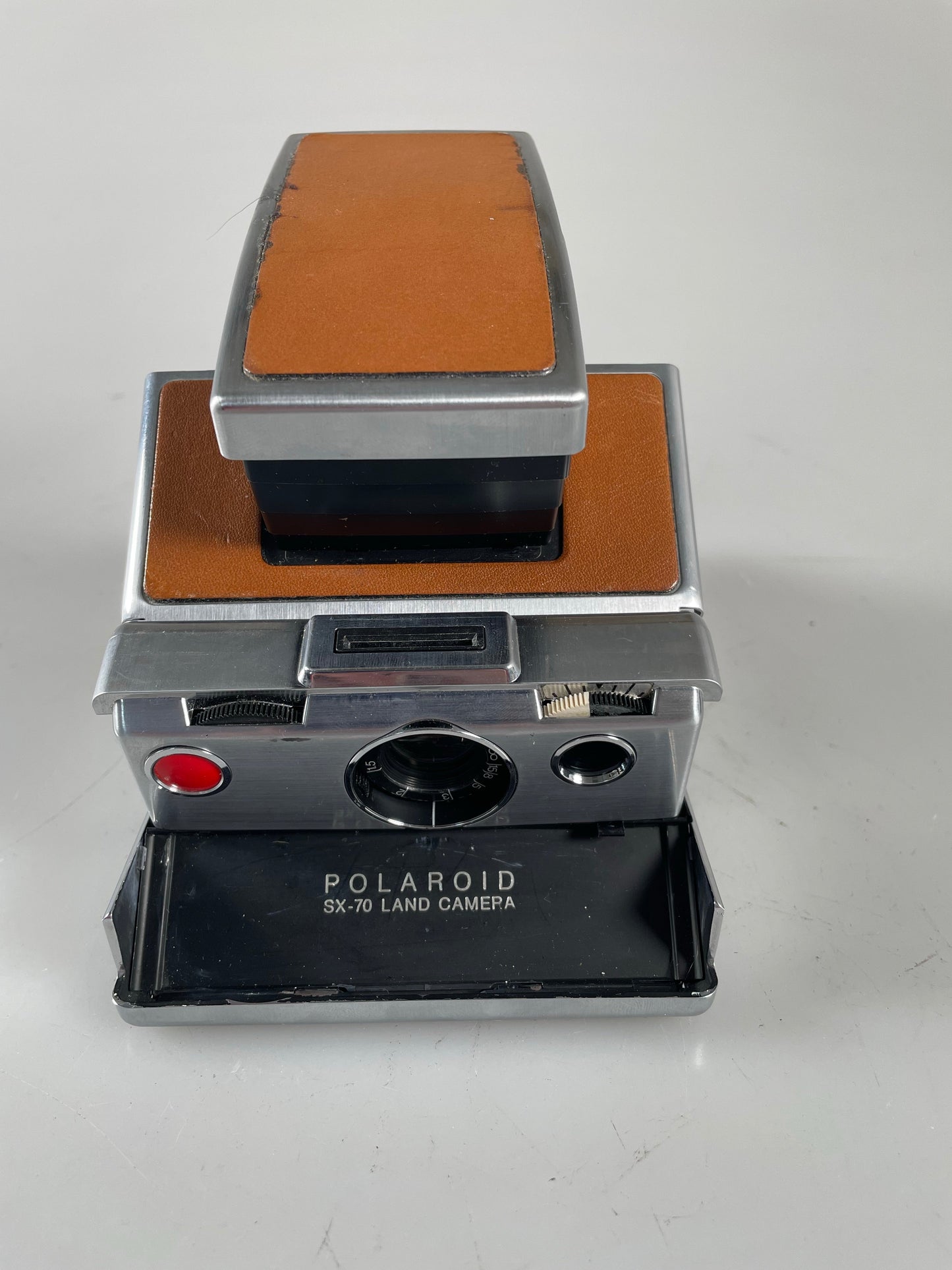 Polaroid SX-70 film land camera tan and chrome