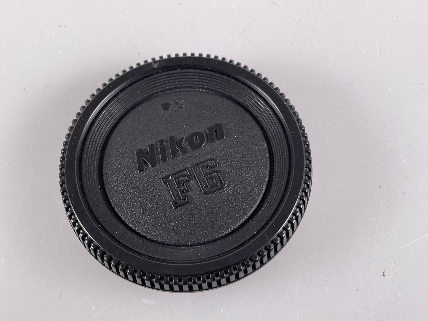 Nikon F6 SLR Circular Twist-on Lens Mount Camera Body Cap