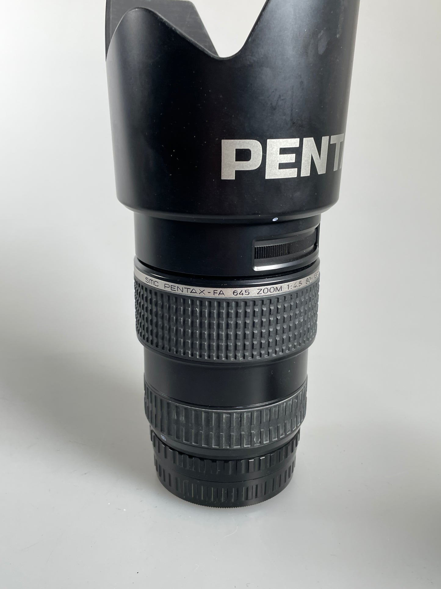 SMC Pentax FA 645 80-160mm F4.5 AF Zoom Lens w/Hood for 645N NII