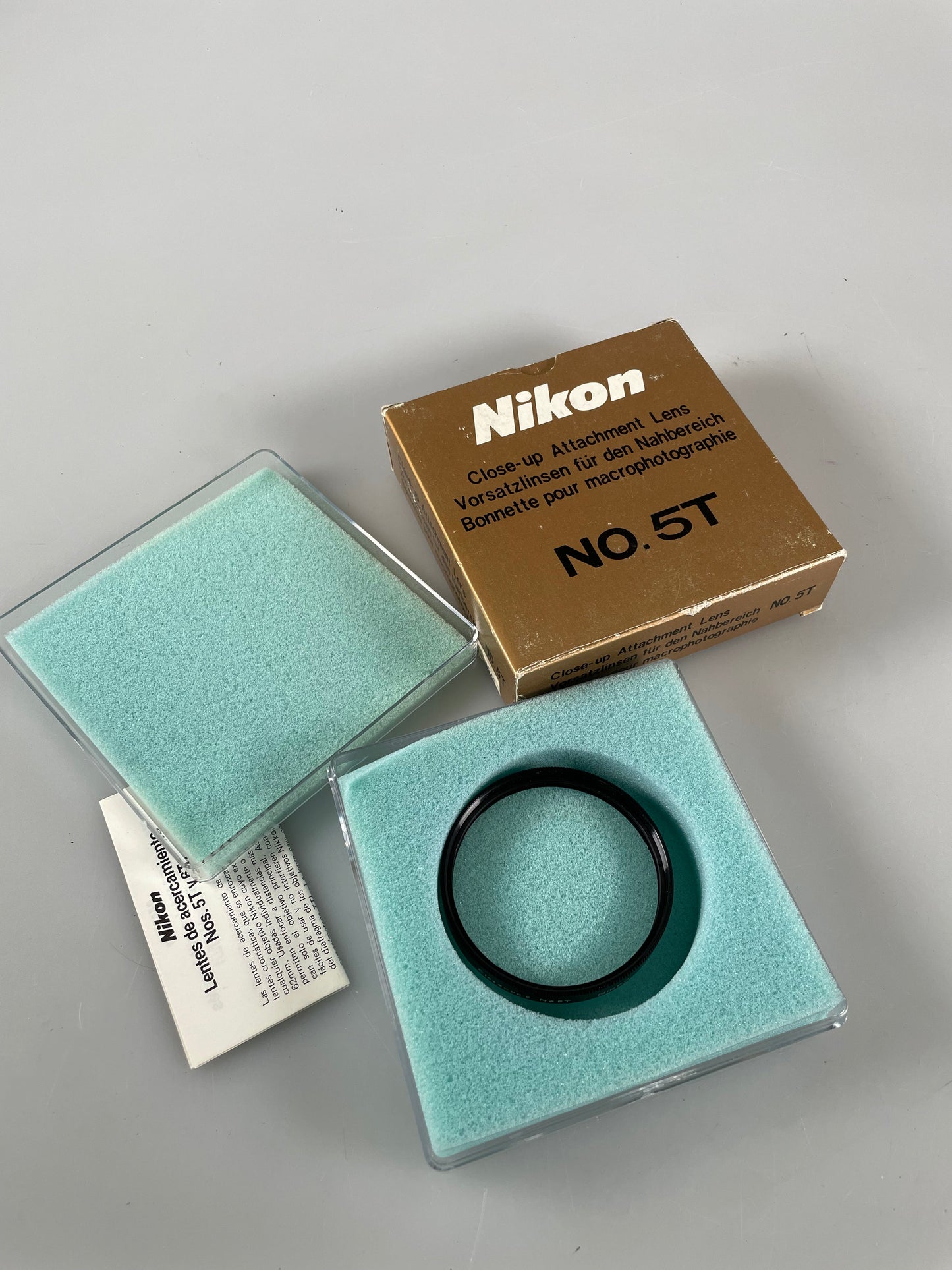 Genuine Nikon Close-up Attachment Lens No. 5T 62mm screw-in