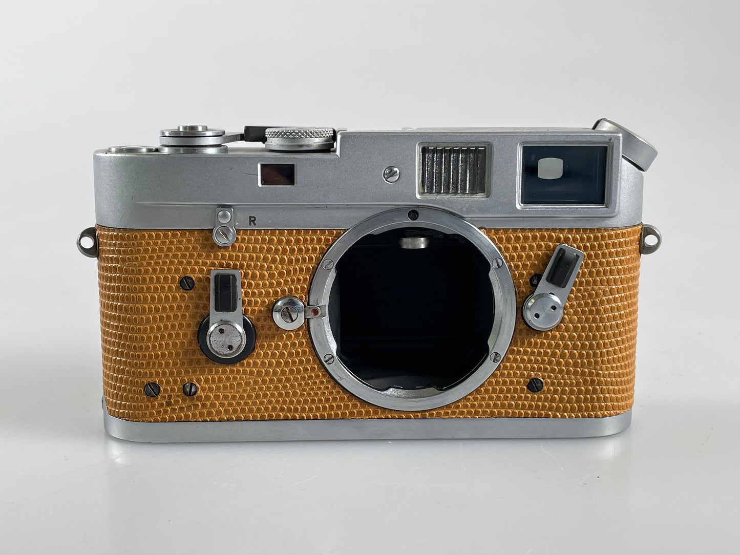 Leica M4 Chrome 35mm rangefinder film camera body