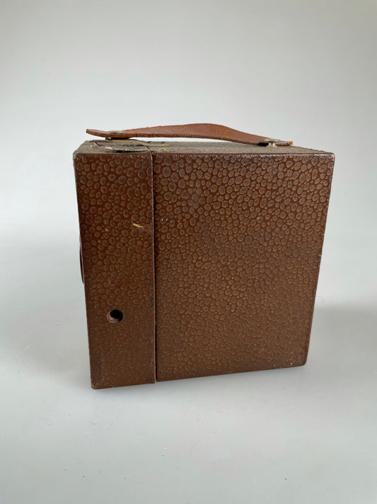 Kodak Beau Brownie No. 2A  BROWN Art Deco Box Camera