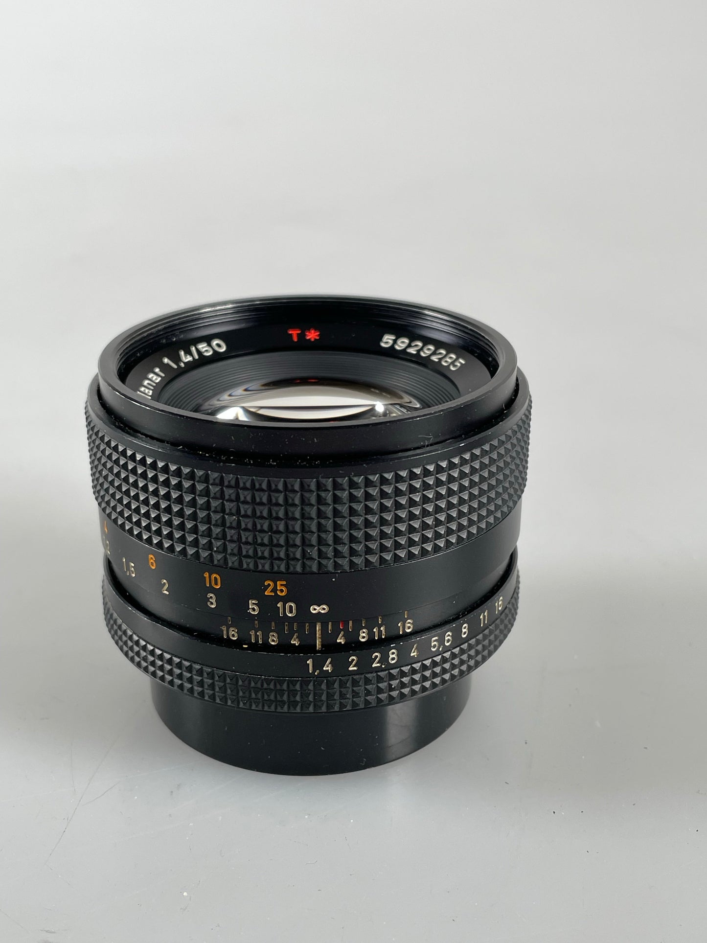 Contax Carl Zeiss Planar T* 50mm F/1.4 Lens CY Mount AEJ